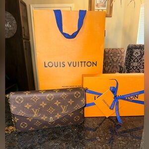 Louis Vuitton Monogram Pochette Félicie